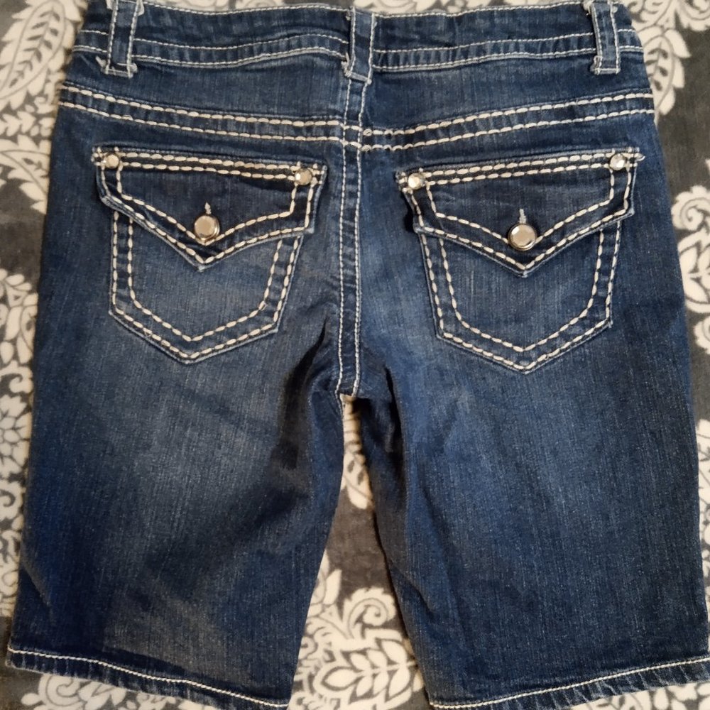 Paisley Sky low rise Denim Shorts size 6